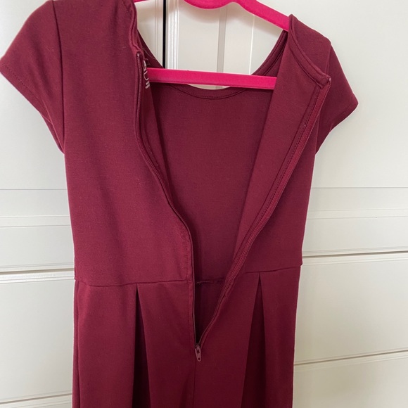 Children’s Place maroon dress. - Picture 3 of 4